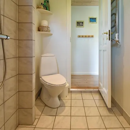 Four-bedroom Holiday In Hébergement de vacances